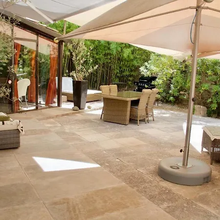 Lasuite Domaine Bertuli, Heated Pool, Aircon Holiday home
