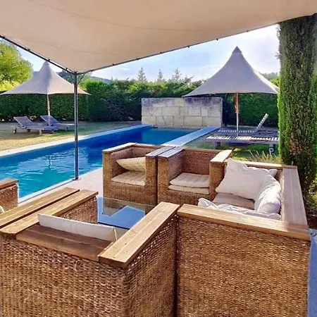 Holiday home Lasuite Domaine Bertuli, Heated Pool, Aircon Oppede