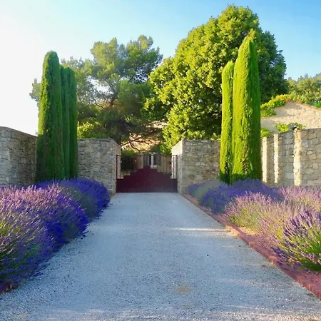 Holiday home Lasuite Domaine Bertuli, Heated Pool, Aircon Oppede